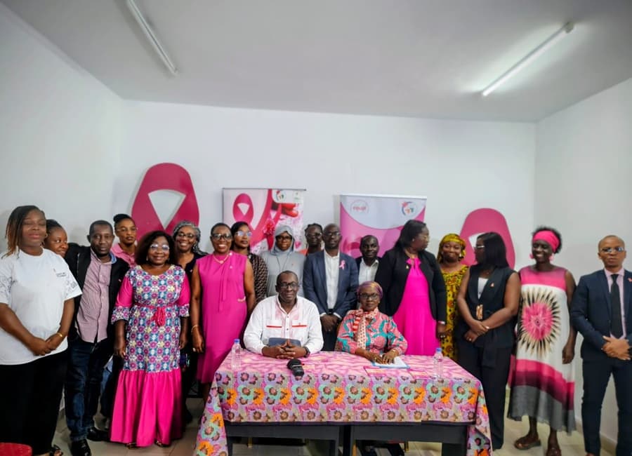 Octobre Rose : la société civile remet la sensibilisation et le dépistage au cœur de la lutte contre le cancer du sein